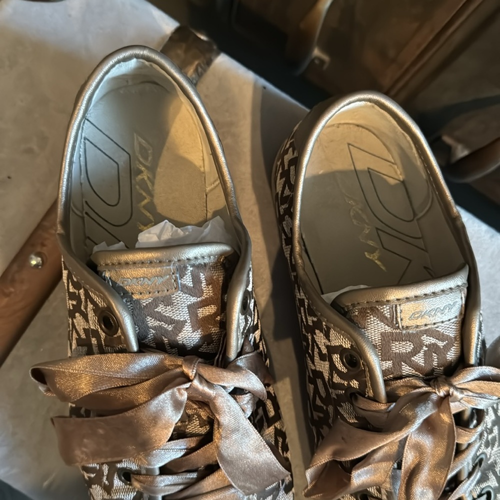 DKNY satin laced sneakers - Picture 3 of 5
